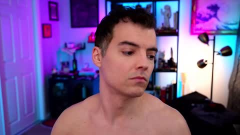 Snapshot of maxhughes chatting on 29, 11, 2025 Max Hughes online show from 29, 11, 2025