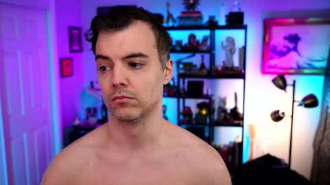 Snapshot of maxhughes chatting on 2, 12, 2025 Max Hughes online show from 2, 12, 2025