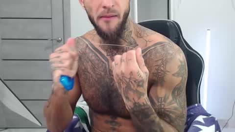 Snapshot of maxi_foxxx chatting on 18, 9, 2025 Maximus Fox online show from 18, 9, 2025