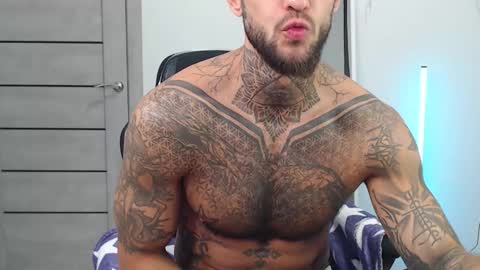 Snapshot of maxi_foxxx chatting on 19, 9, 2025 Maximus Fox online show from 19, 9, 2025