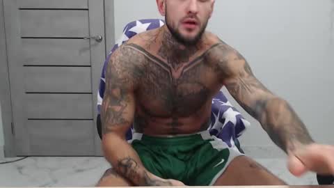 Snapshot of maxi_foxxx chatting on 6, 11, 2025 Maximus Fox online show from 6, 11, 2025