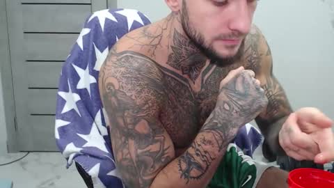 Snapshot of maxi_foxxx chatting on 12, 11, 2025 Maximus Fox online show from 12, 11, 2025