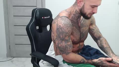 Snapshot of maxi_foxxx chatting on 24, 11, 2025 Maximus Fox online show from 24, 11, 2025