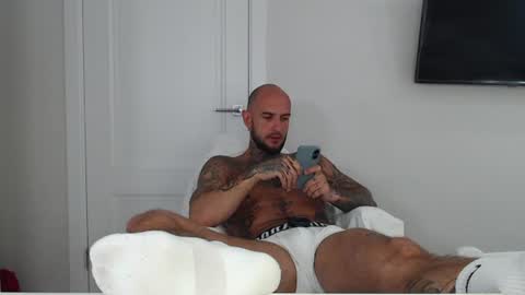 Snapshot of maxi_foxxx chatting on 7, 7, 2026 Maximus Fox online show from 7, 7, 2026