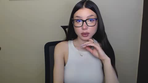 Snapshot of maxi_sweetheart chatting on 13, 1, 2025 Joanna online show from 13, 1, 2025