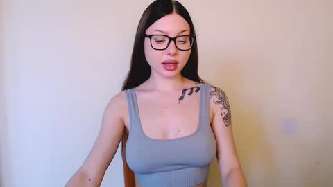 Snapshot of maxi_sweetheart chatting on 27, 10, 2025 Joanna online show from 27, 10, 2025