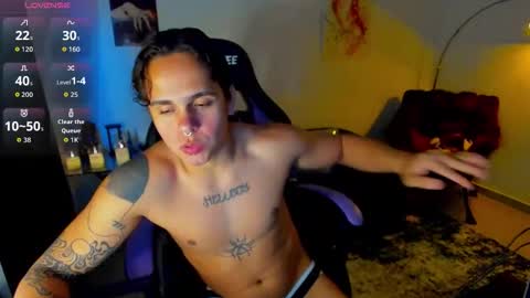 Snapshot of maximiliano_scoott_ chatting on 16, 12, 2025 maximiliano_scoott_ online show from 16, 12, 2025