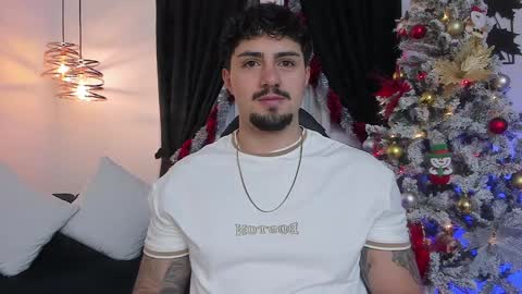 Snapshot of maximo_rodriguez chatting on 17, 12, 2024 Maximo online show from 17, 12, 2024