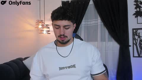 Snapshot of maximo_rodriguez chatting on 17, 1, 2025 Maximo online show from 17, 1, 2025