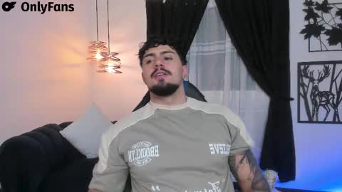 Snapshot of maximo_rodriguez chatting on 15, 2, 2025 Maximo online show from 15, 2, 2025