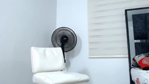 Snapshot of maximo_sebastian chatting on 6, 1, 2025 Maximo Sebastian online show from 6, 1, 2025