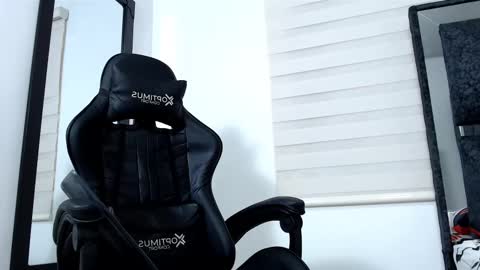 Snapshot of maximo_sebastian chatting on 10, 3, 2025 Maximo Sebastian online show from 10, 3, 2025