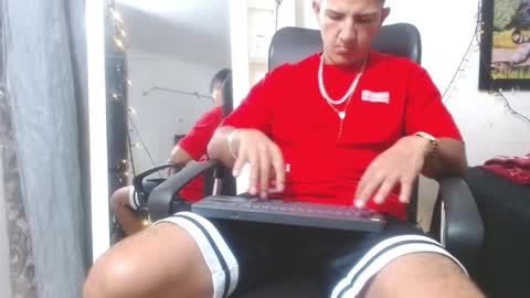 maximo_ston online show from 16, 4, 2026