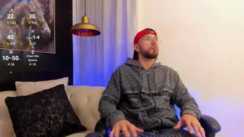 Snapshot of maximo_wolf1 chatting on 19, 10, 2025 Maximo Wolf online show from 19, 10, 2025