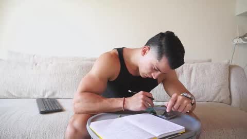 Sebastian online show from 9, 10, 2025