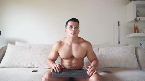 Sebastian online show from 7, 11, 2025