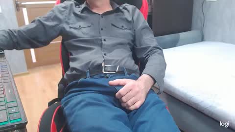 maximus3334 online show from 30, 3, 2026