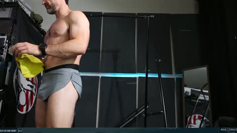 Maximus7871 online show from 2, 2, 2025