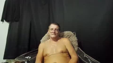 Snapshot of maximus_oreally chatting on 7, 1, 2025 Max online show from 7, 1, 2025