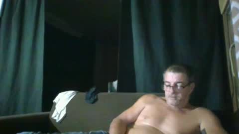 Snapshot of maximus_oreally chatting on 5, 3, 2025 Max online show from 5, 3, 2025