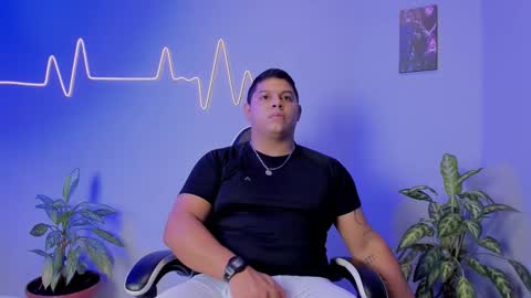 Snapshot of maximussteel_ chatting on 24, 11, 2025 Maximus online show from 24, 11, 2025