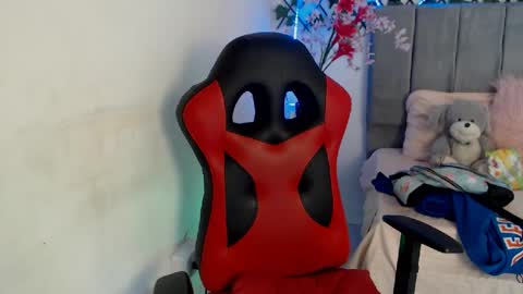 maxinesex_ online show from 3, 10, 2025