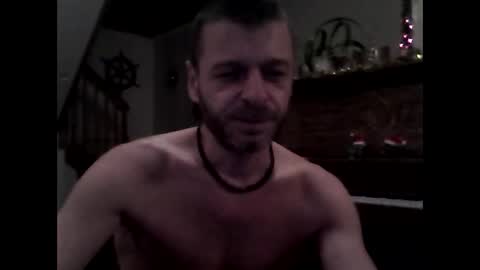 MaxTheWolf online show from 4, 1, 2025