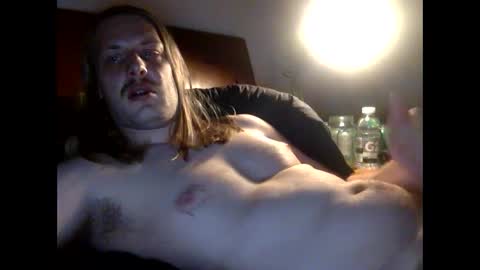 Snapshot of maxwatts95 chatting on 14, 12, 2024 Max Watts online show from 14, 12, 2024