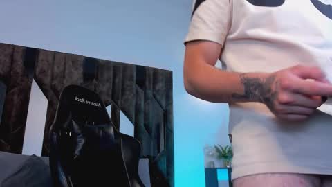 MAX online show from 9, 2, 2025