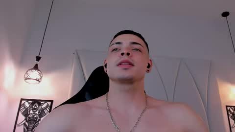 MAX online show from 21, 2, 2025