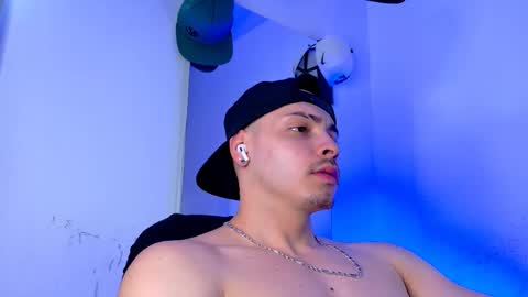 MAX online show from 23, 9, 2025