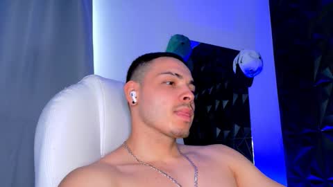 MAX online show from 19, 12, 2025