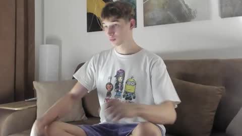 Snapshot of maxwellchik chatting on 16, 9, 2025 maxwellchik online show from 16, 9, 2025