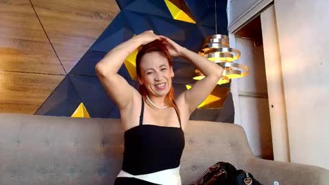 Snapshot of maxx_caprice chatting on 19, 9, 2025 gabby online show from 19, 9, 2025