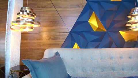 Snapshot of maxx_caprice chatting on 2, 12, 2025 gabby online show from 2, 12, 2025