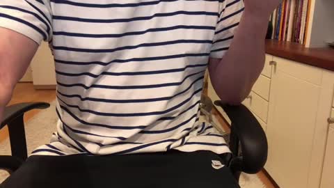 Snapshot of maxx_martin chatting on 11, 2, 2025 Max online show from 11, 2, 2025