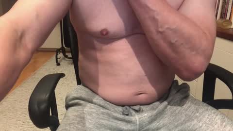 Snapshot of maxx_martin chatting on 6, 10, 2025 Max online show from 6, 10, 2025