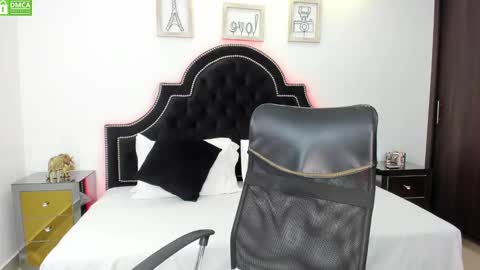 Snapshot of maxxicruz chatting on 27, 1, 2025 Maxxi online show from 27, 1, 2025