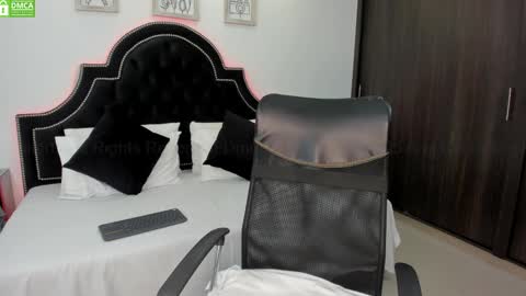 Snapshot of maxxicruz chatting on 18, 2, 2025 Maxxi online show from 18, 2, 2025