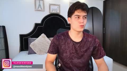 Snapshot of maxxicruz chatting on 14, 9, 2025 Maxxi online show from 14, 9, 2025