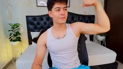 Snapshot of maxxicruz chatting on 1, 10, 2025 Maxxi online show from 1, 10, 2025