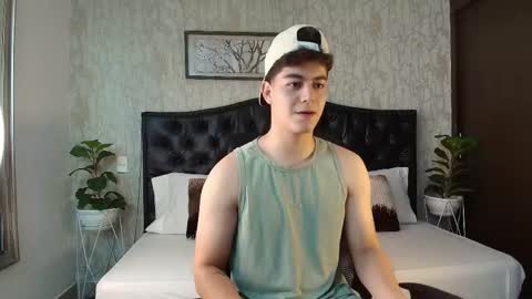 Snapshot of maxxicruz chatting on 1, 11, 2025 Maxxi online show from 1, 11, 2025