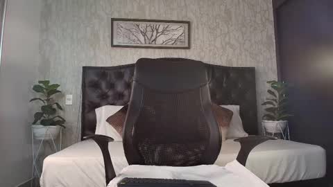 Snapshot of maxxicruz chatting on 6, 11, 2025 Maxxi online show from 6, 11, 2025