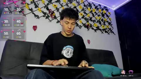 Snapshot of maxxx_bigcock chatting on 3, 2, 2026 Max online show from 3, 2, 2026