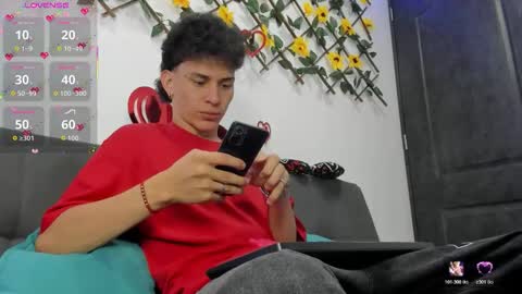 Snapshot of maxxx_bigcock chatting on 10, 2, 2026 Max online show from 10, 2, 2026