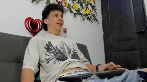 Snapshot of maxxx_bigcock chatting on 11, 2, 2026 Max online show from 11, 2, 2026