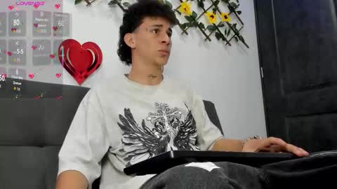 Snapshot of maxxx_bigcock chatting on 14, 2, 2026 Max online show from 14, 2, 2026