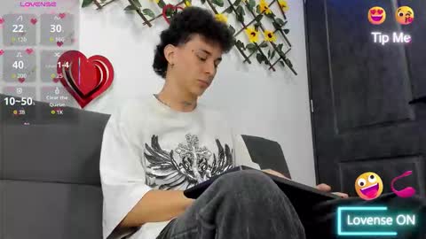 Snapshot of maxxx_bigcock chatting on 18, 2, 2026 Max online show from 18, 2, 2026