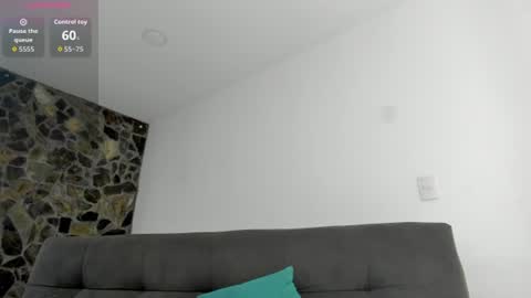 Snapshot of maxxx_bigcock chatting on 17, 7, 2026 Max online show from 17, 7, 2026