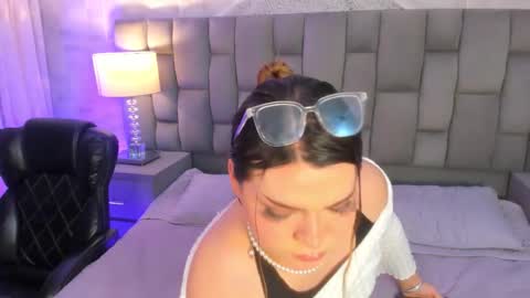 Maxine Minx online show from 16, 3, 2026